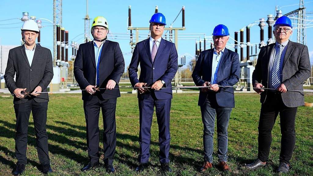 Az MVM Démász korszerű alállomást adott át Soltvadkerten – A város, a térség növekvő energiaigényét, a jövőbeni fejlesztéseket szolgálja 